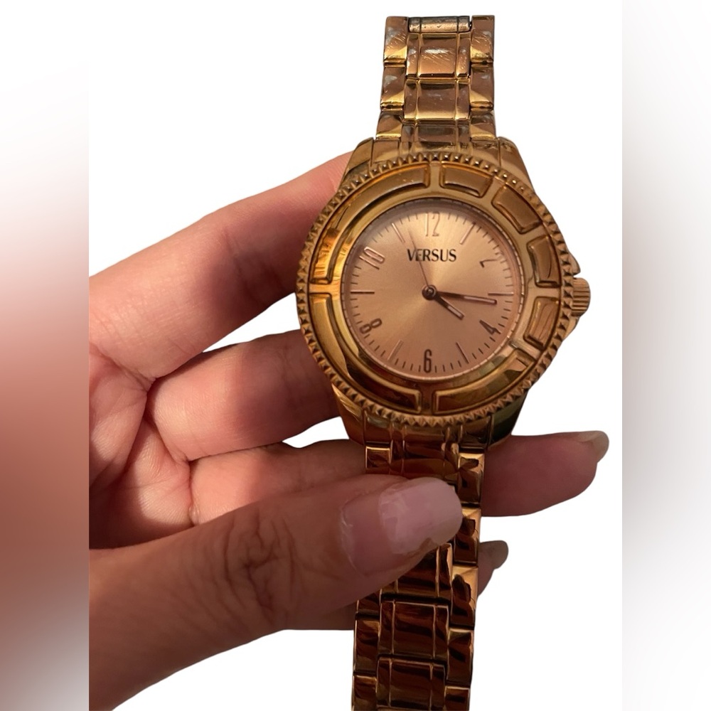 VINTAGE VERSACE ROSE GOLD WATCH